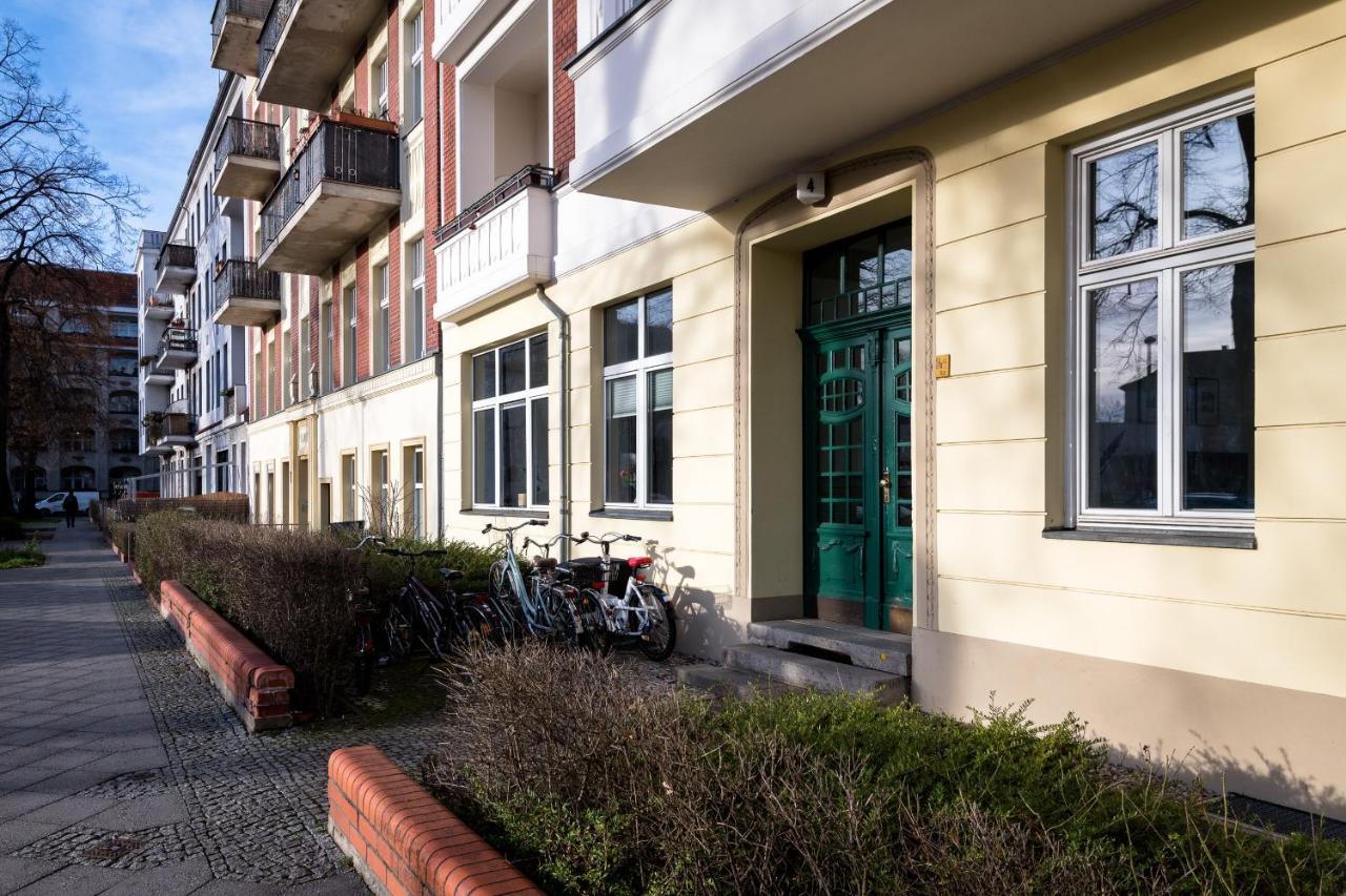 Sonnig & Helle Alexanderplatz In 15min Zu Erreichen, Herthastrasse Sehr Schoen Und Gross Fuer Gruppen Geeignet * Berlin